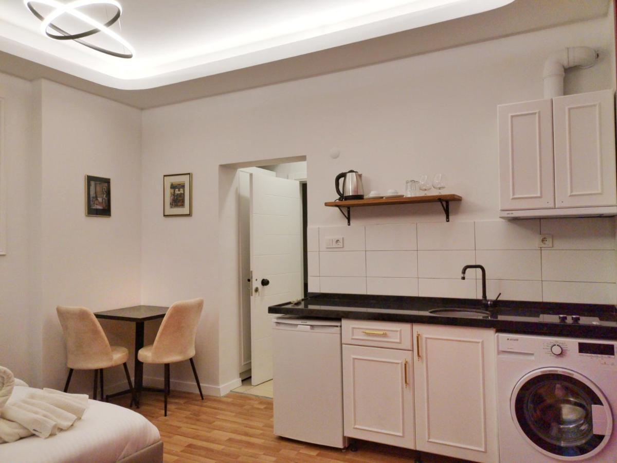 St Moscow Suites Taksim Istanbul Bagian luar foto
